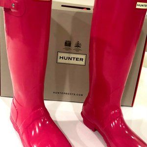 NWT Woman's Tall Gloss Rain Boots-Bright Pink